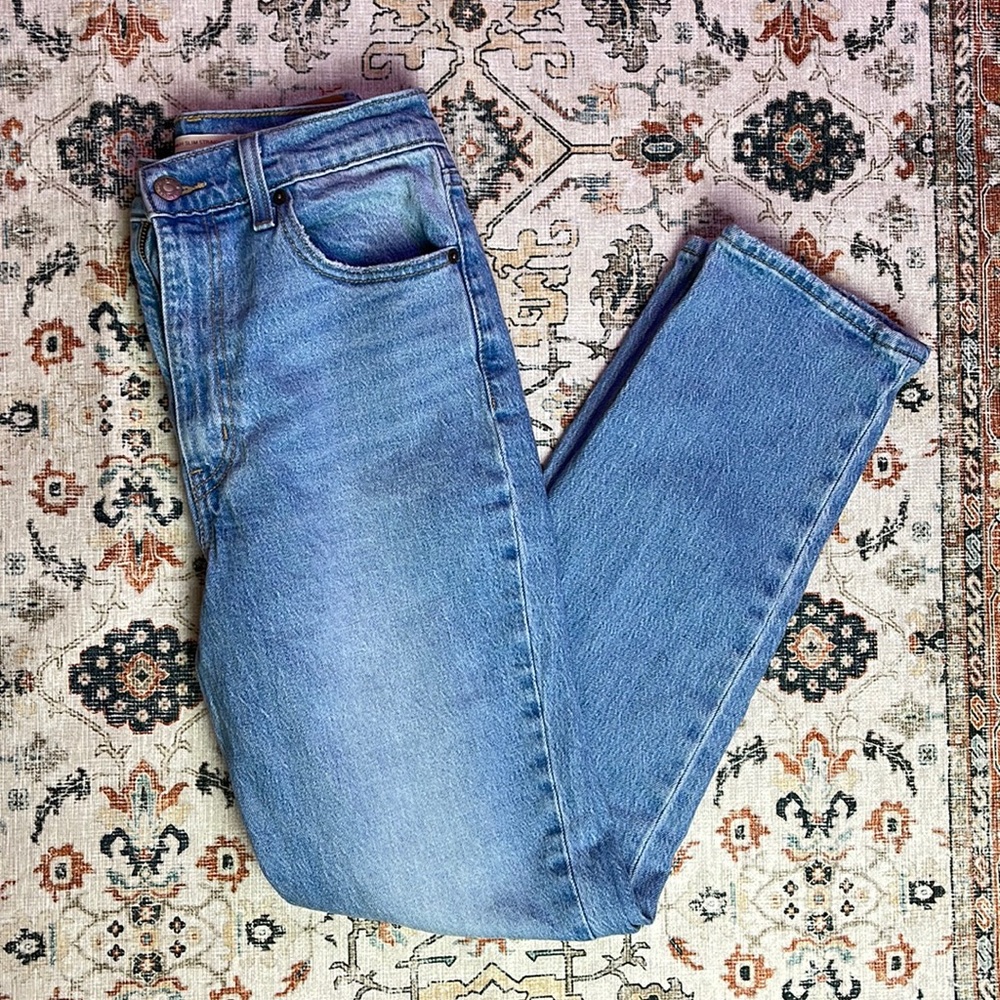 LEVI’S 70’S HIGH SLIM STRAIGHT